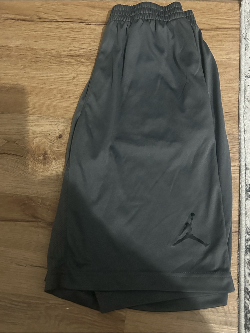 Kids Jordan’s athletic shorts size XL